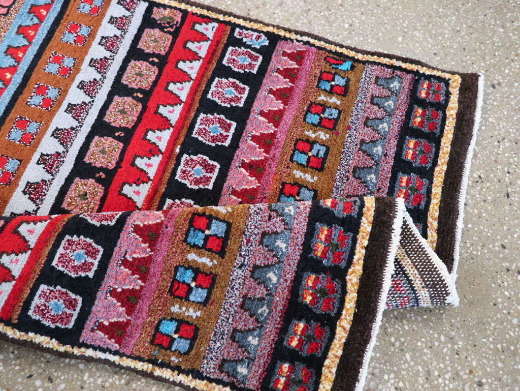 Vintage Persian Gabbeh Rug, No.26286 - Gss