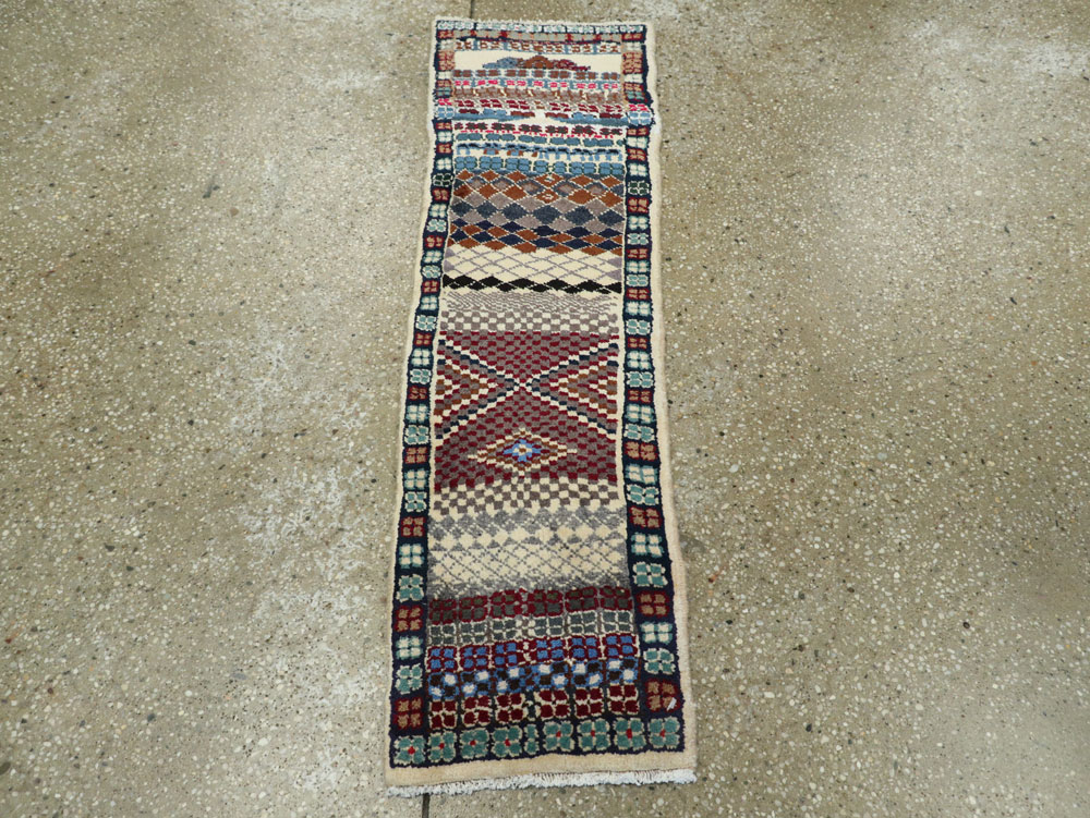 Vintage Persian Mahal Rug, No.26291 - Gss