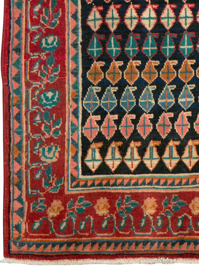 Vintage Persian Mahal Square Rug, No.26305 - Gss