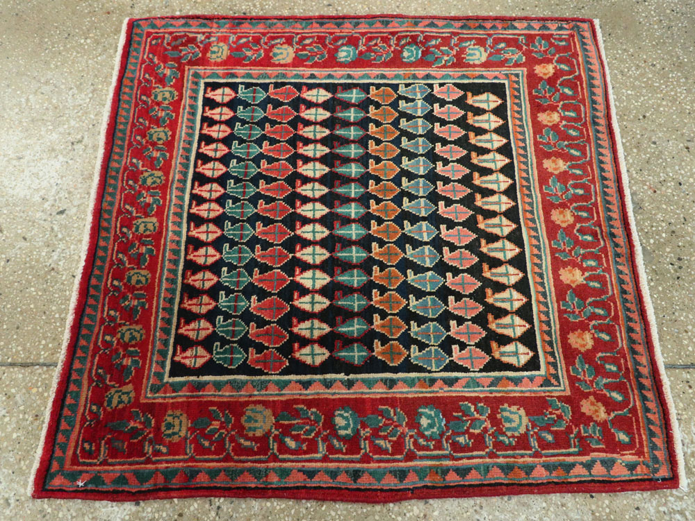 Vintage Persian Mahal Square Rug, No.26305 - Gss