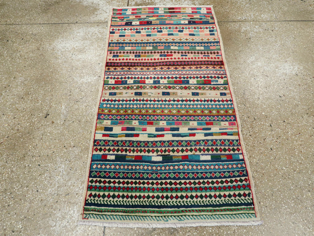 Vintage Persian Mahal Rug, No.26314 - Gss