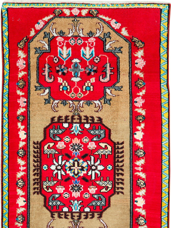 Vintage Persian Mahal Small Runner, No.26317 - Gss