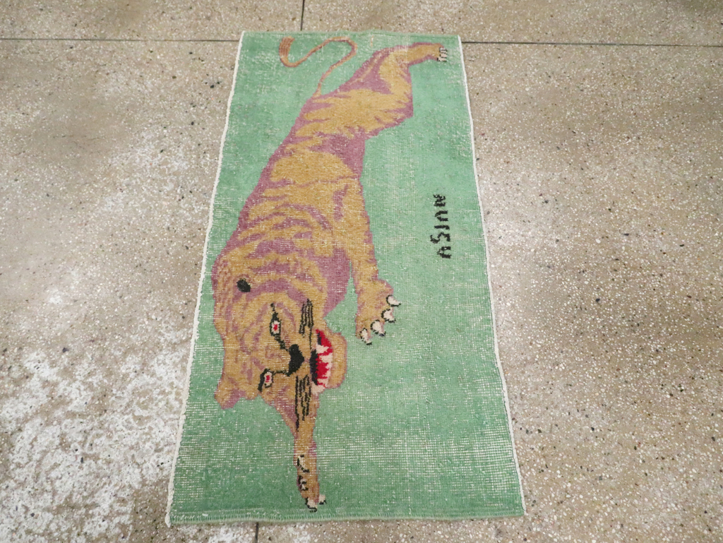 Vintage Turkish Anatolian Pictorial Throw Rug, No.26451 - Gss