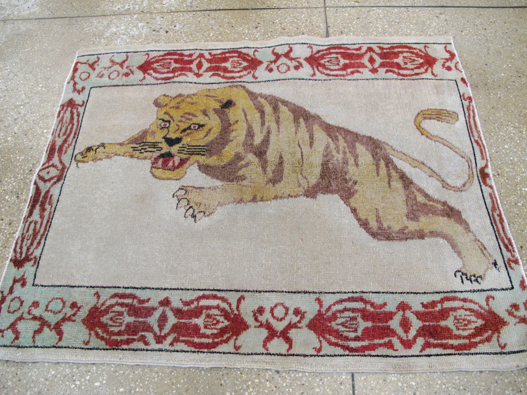 Vintage Pictorial Anatolian Rug, No.26479 - Gss