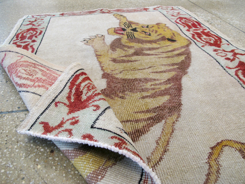 Vintage Pictorial Anatolian Rug, No.26479 - Gss