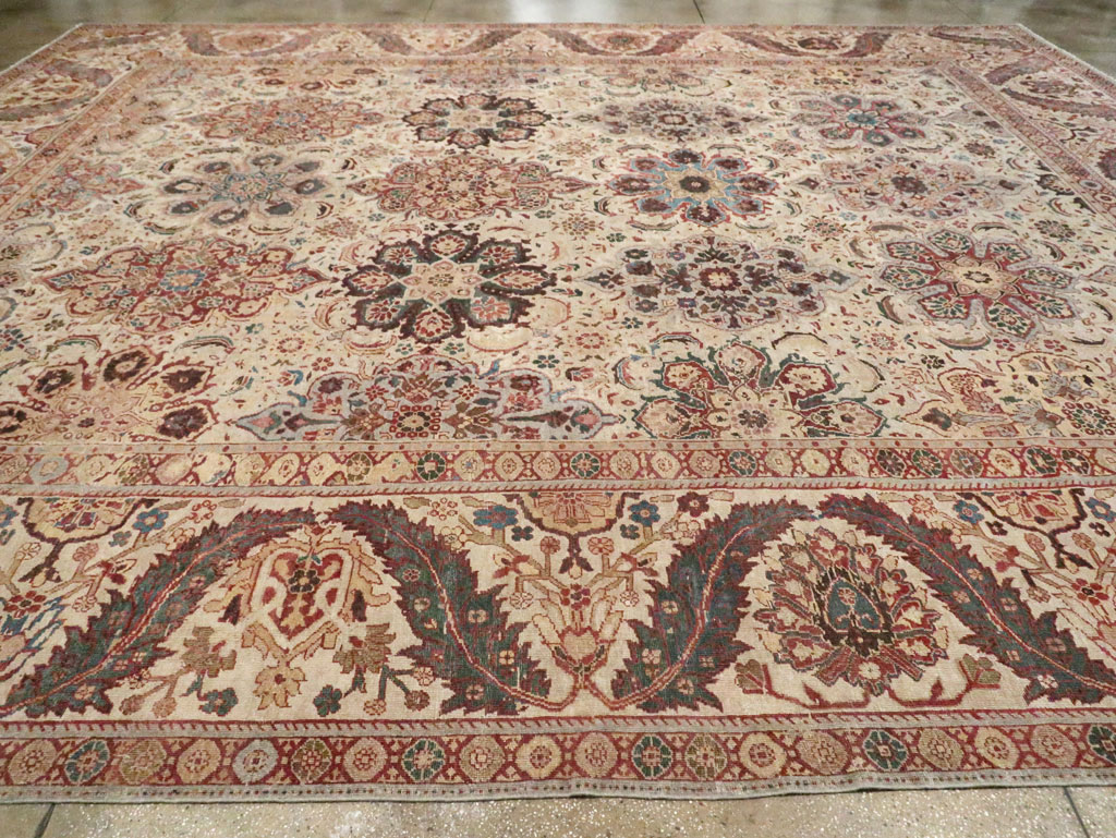Antique Persian Sultanabad Carpet, No.26536 - Gss