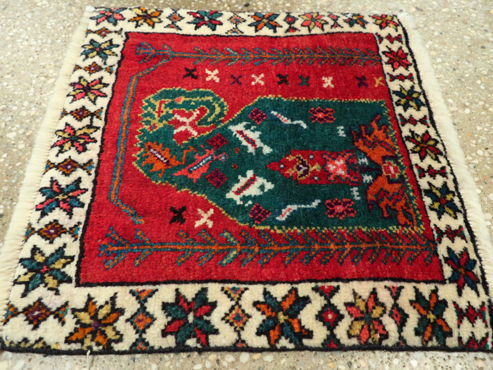 Vintage Persian Shiraz Rug, No.26600 - Gss