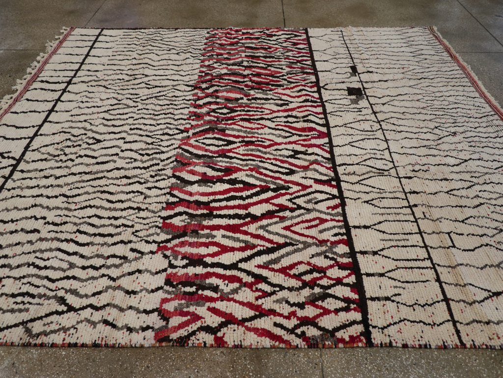 Modern Moroccan Carpet, No.26645 - Gss