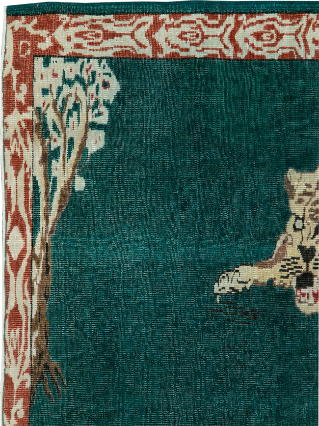 Vintage Pictorial Anatolian Rug, No.26669 - Gss