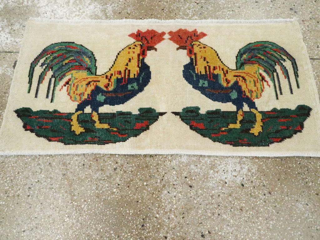 Vintage Turkish Anatolian Pictorial Throw Rug, No.26670 - Gss