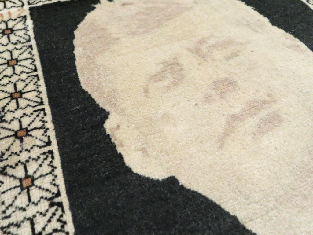 Vintage Persian Tabriz Pictorial Rug (Pair: 2 of 2), No.26710 - Gss