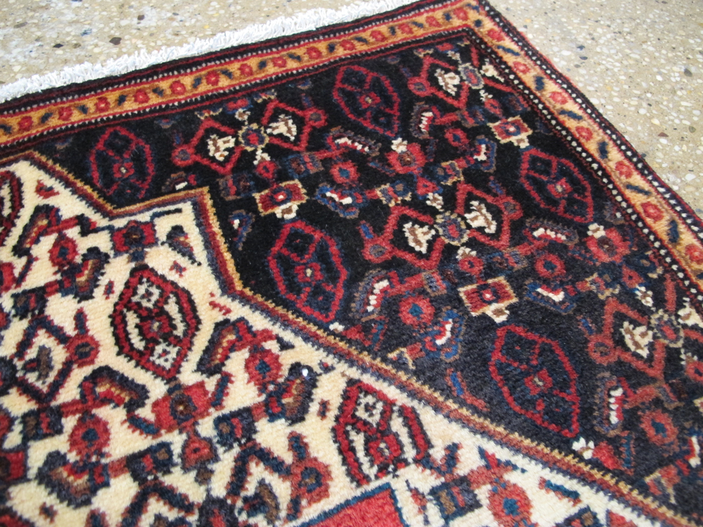 Vintage Persian Senneh Malayer Pictorial Rug, No.26731 - Gss