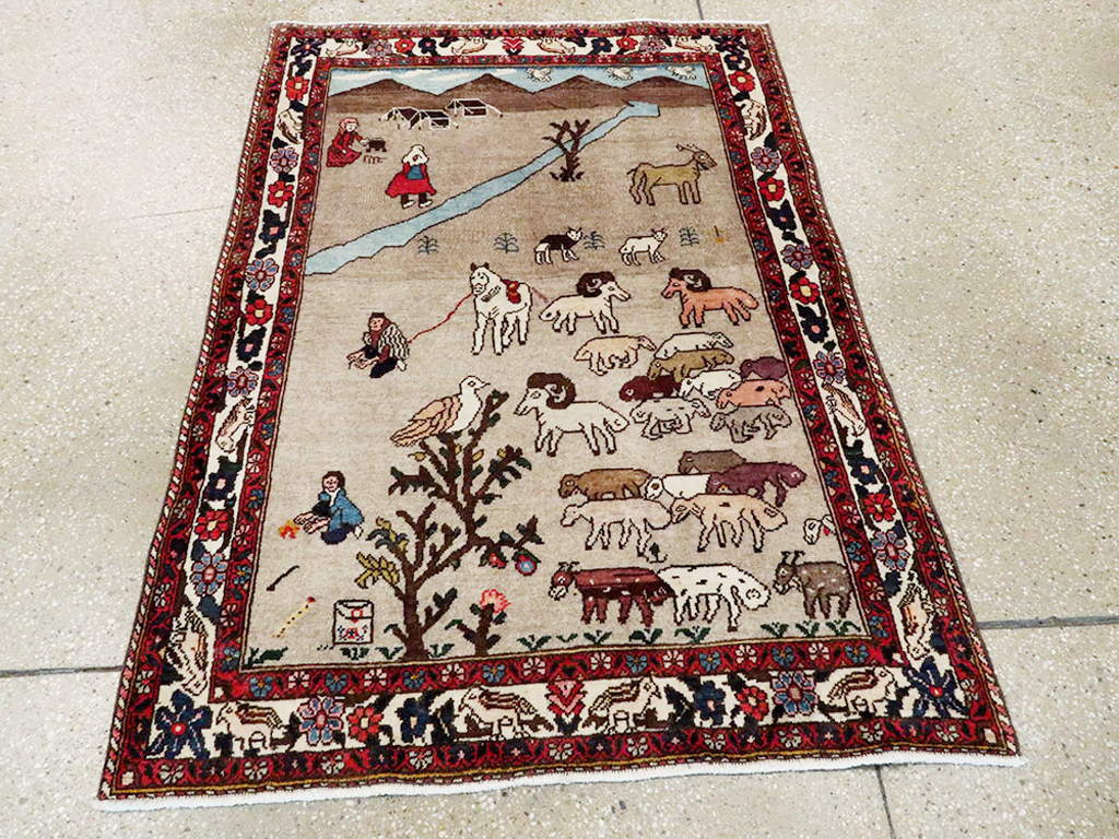 Vintage Persian Tabriz Pictorial Rug, No.26740 - Gss
