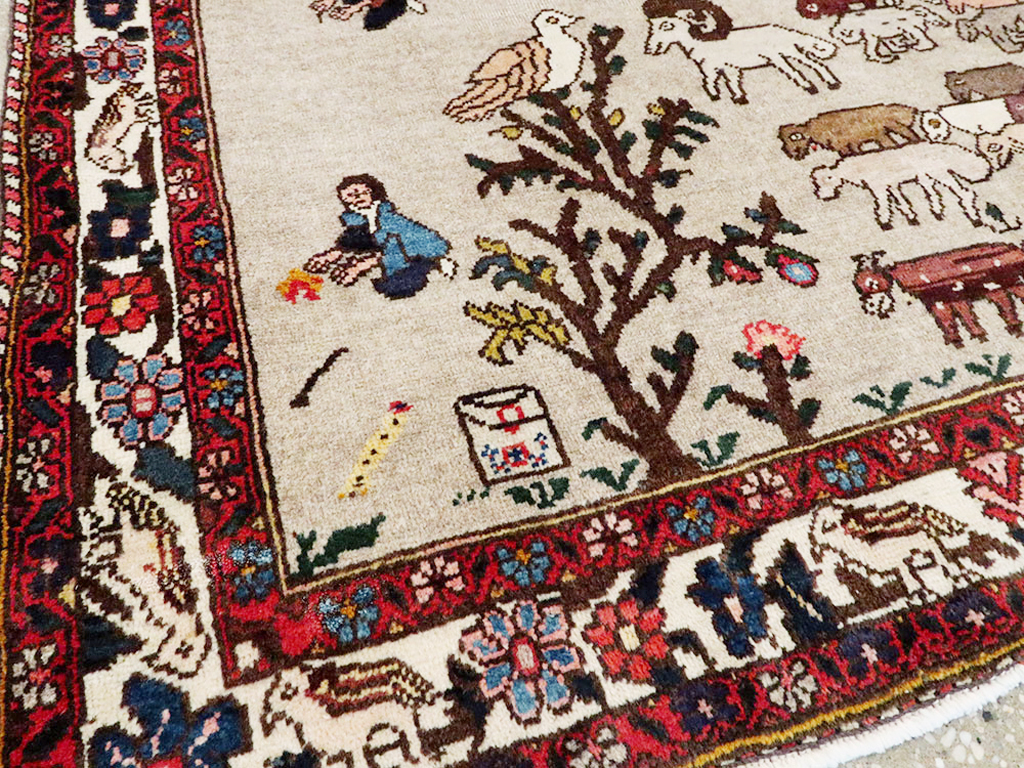 Vintage Persian Tabriz Pictorial Rug, No.26740 - Gss