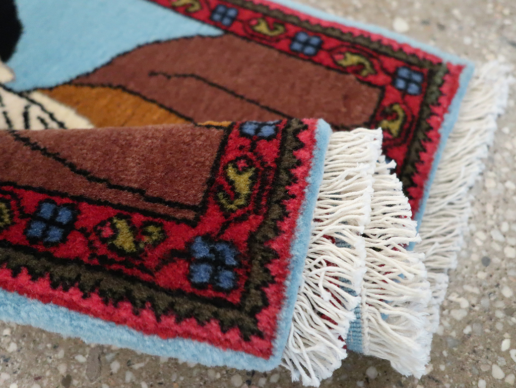 Vintage Persian Mahal Pictorial Rug, No.26744 - Gss