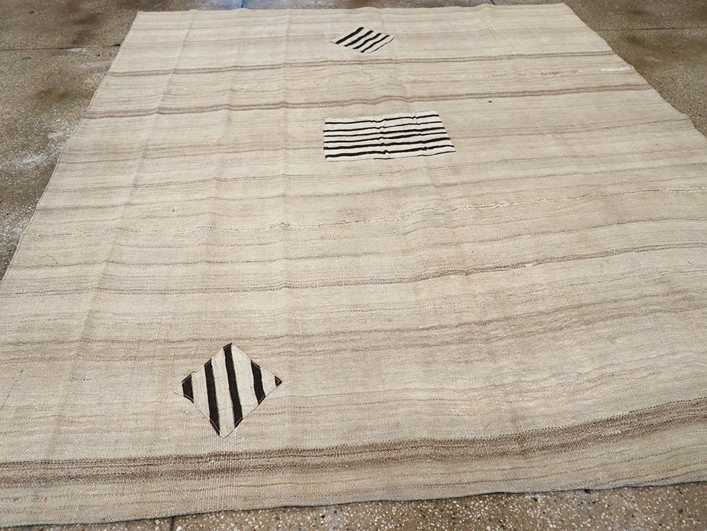 Vintage Persian Flatweave Kilim Accent Rug, No.26757 - Gss