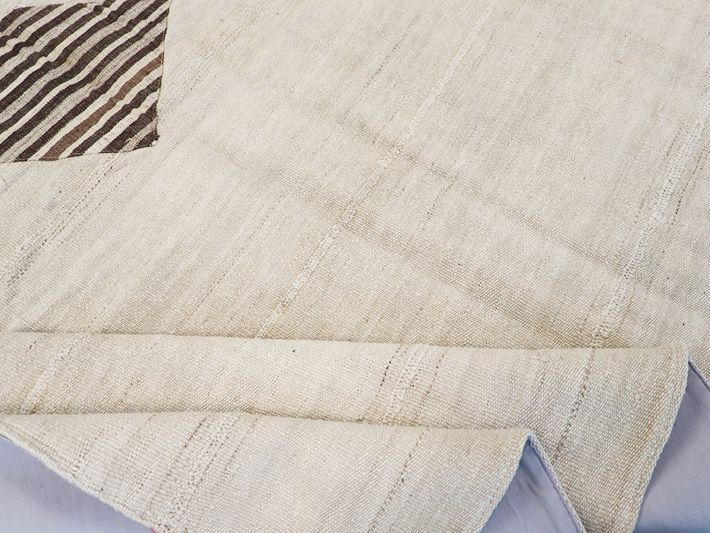 Vintage Persian Flatweave Kilim Accent Carpet, No.26758 - Gss