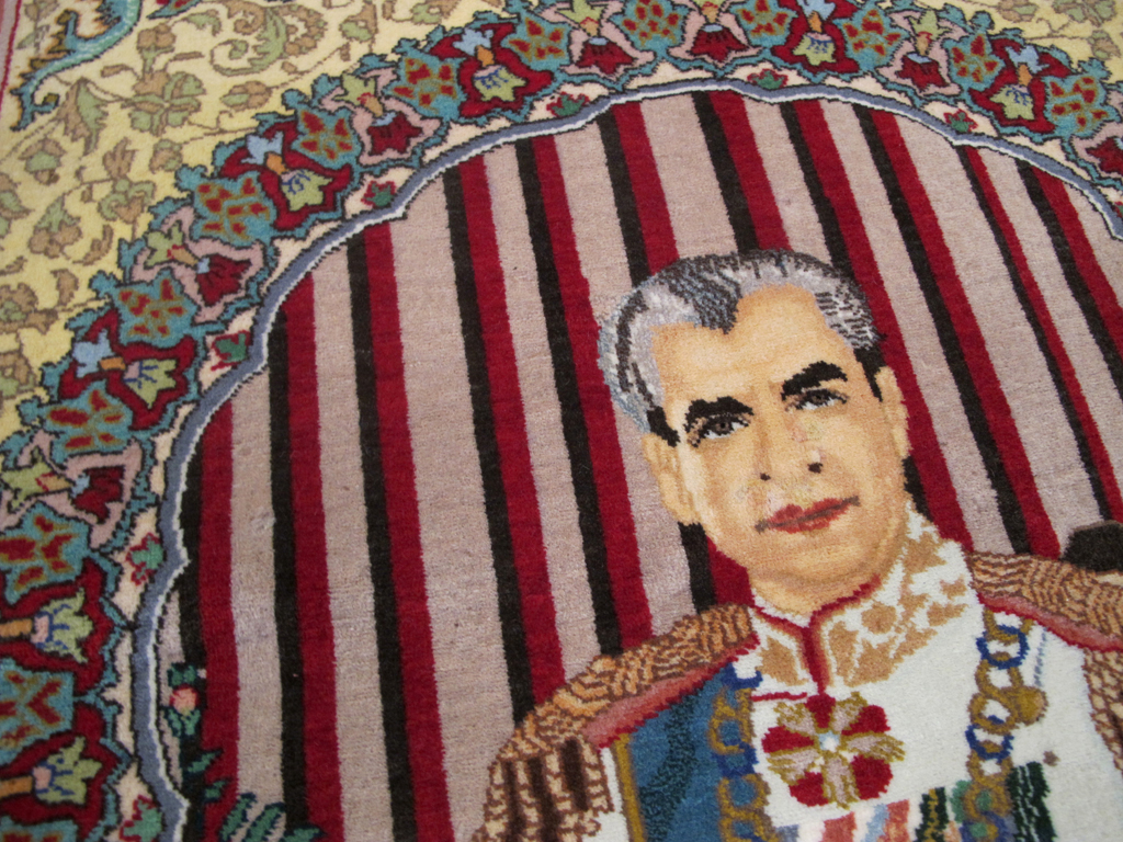 Vintage Persian Tabriz Pictorial Rug, No.26771 - Gss