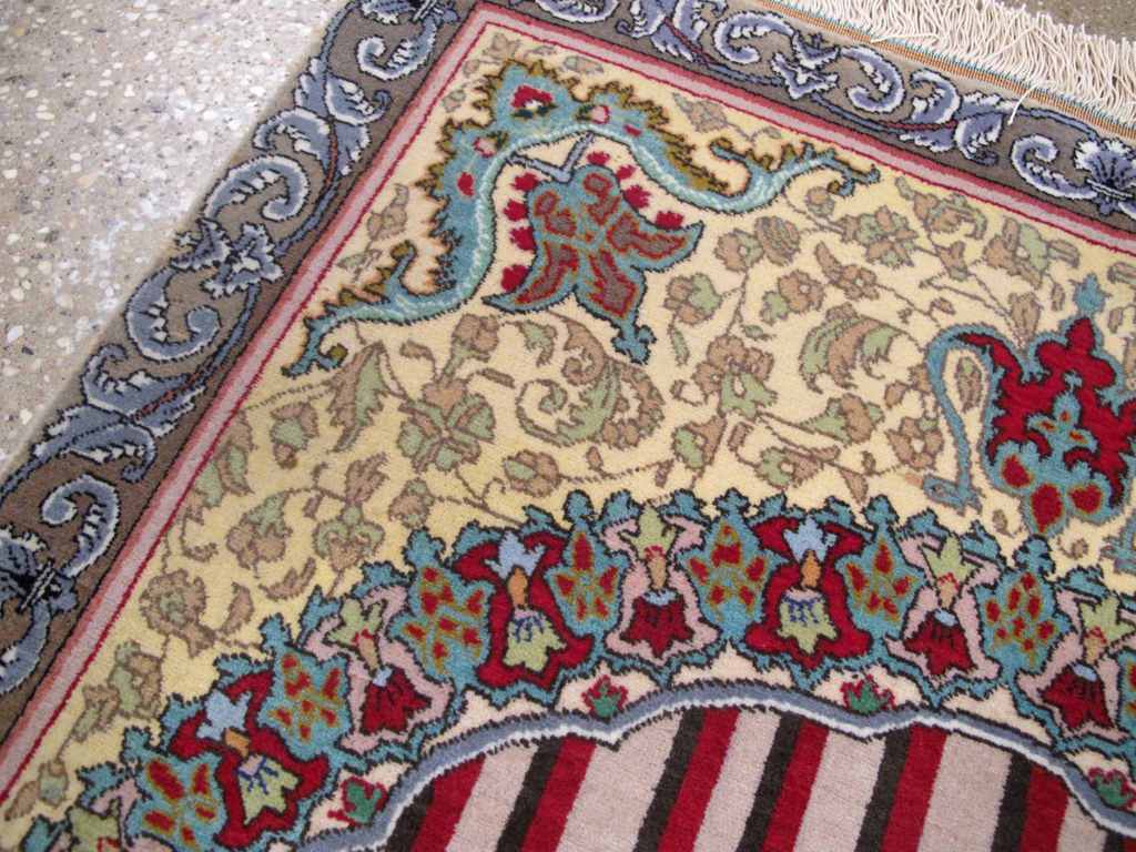 Vintage Persian Tabriz Pictorial Rug, No.26771 - Gss
