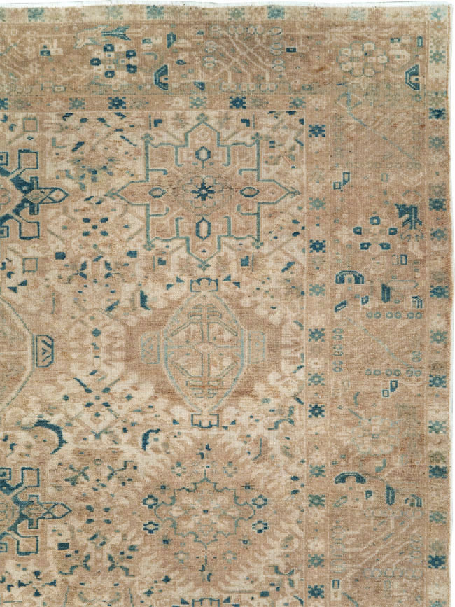 Vintage Persian Karajeh Small Room Size Carpet, No.26772 - Gss