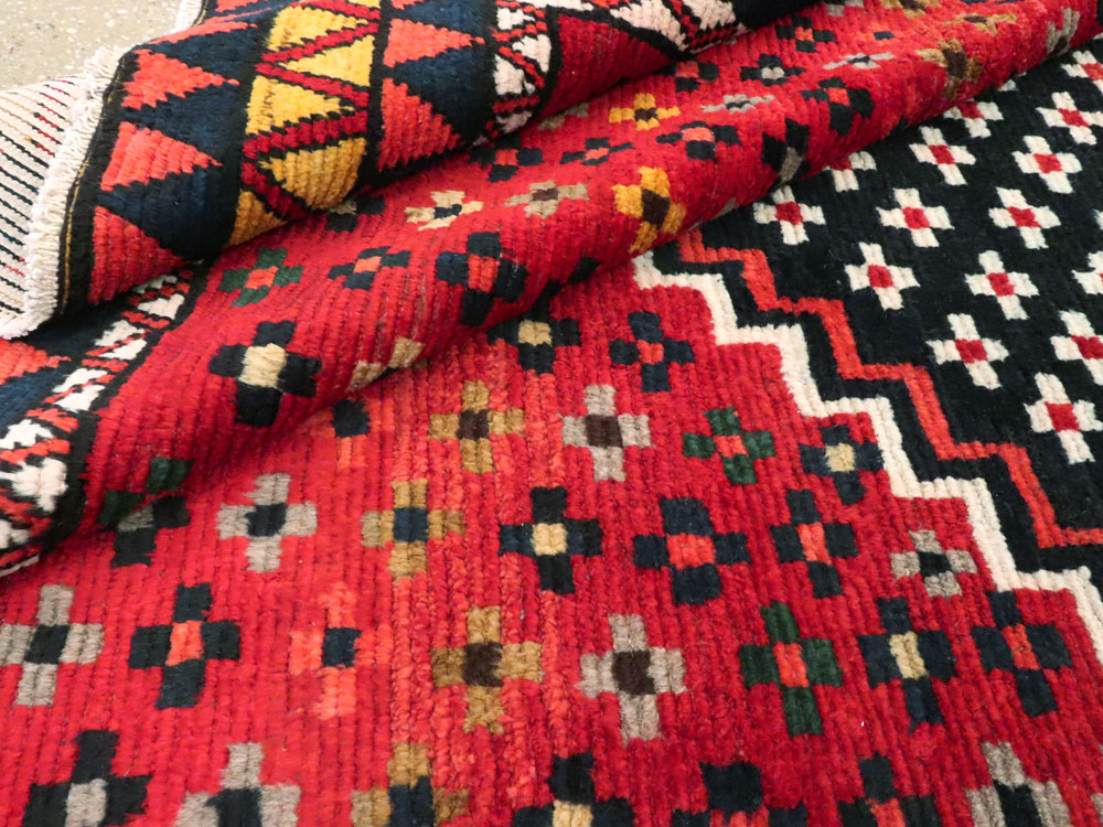 Vintage Persian Gabbeh Rug, No.26797 - Gss