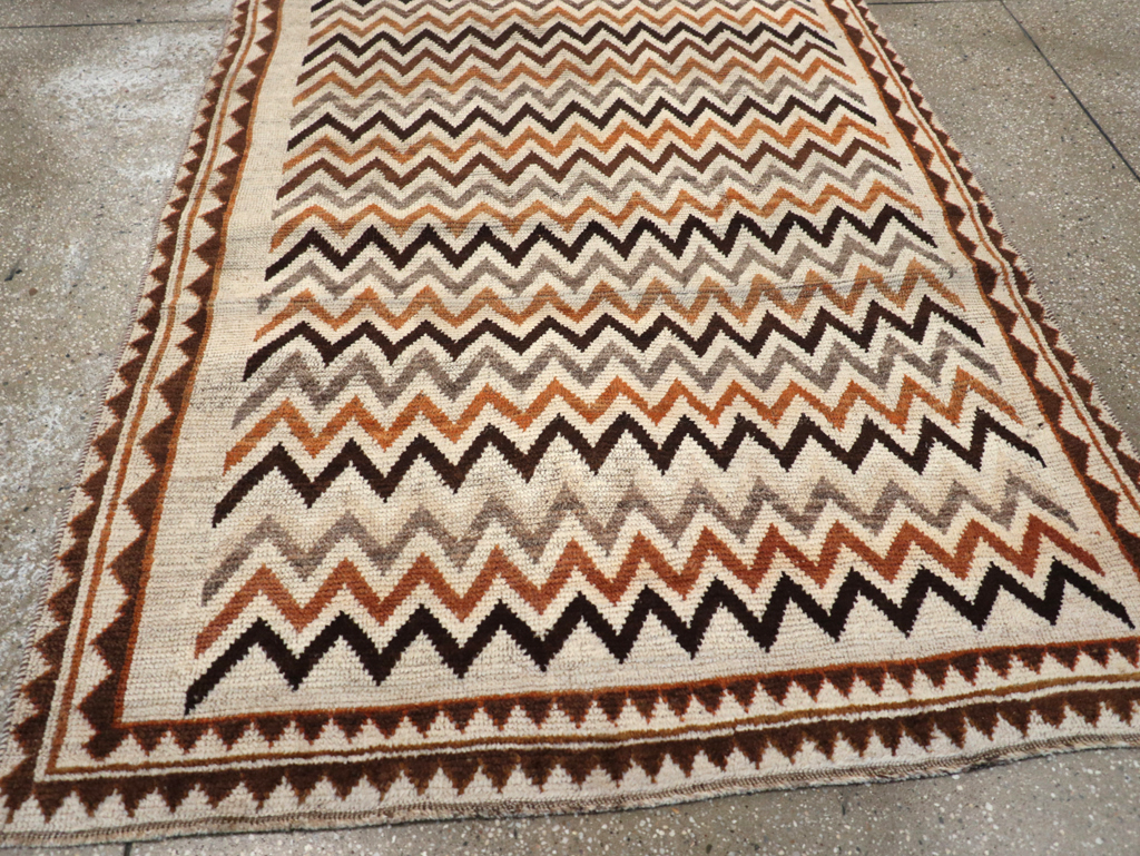 Vintage Persian Gabbeh Rug, No.26926 - Gss