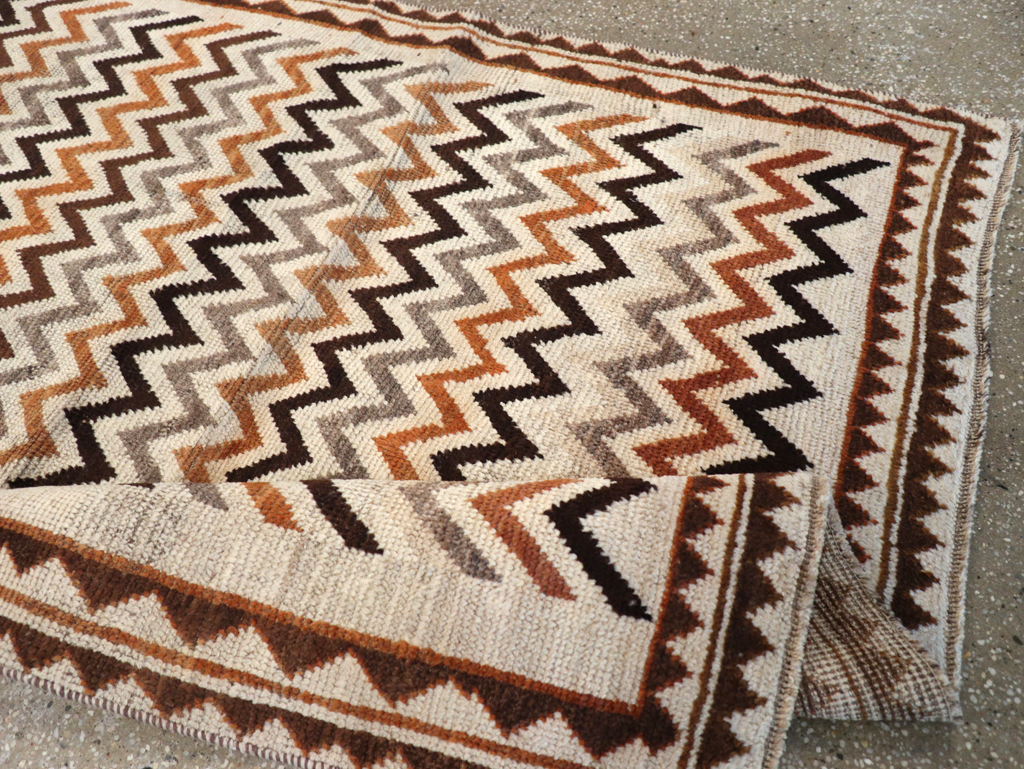 Vintage Persian Gabbeh Rug, No.26926 - Gss