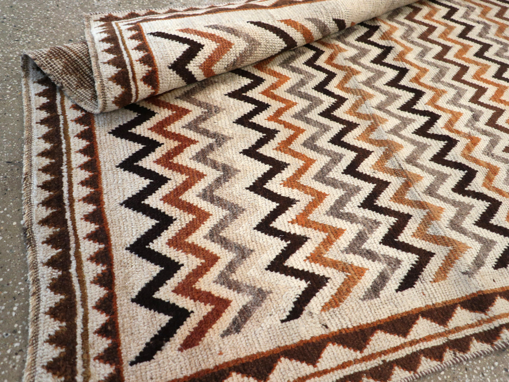 Vintage Persian Gabbeh Rug, No.26926 - Gss