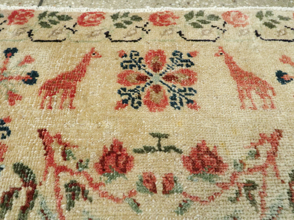 Vintage Persian Tabriz Pictorial Rug, No.26930 - Gss