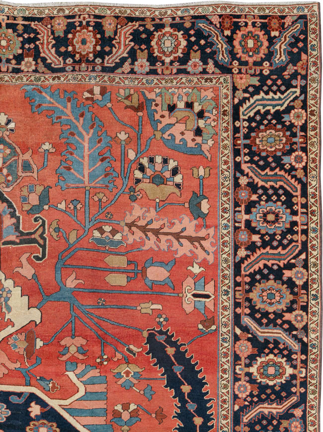 Antique Persian Serapi Rug, No.26975 - Gss