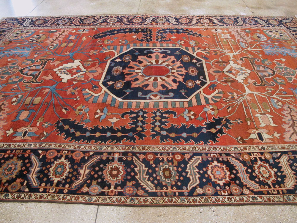Antique Persian Serapi Rug, No.26975 - Gss