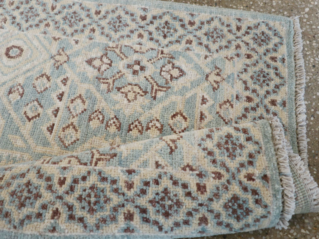 Contemporary Indian Agra Throw Rug, No.26995 - Gss