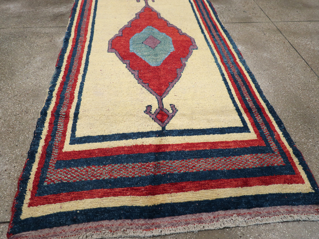 Vintage Persian Gabbeh Rug, No.27000 - Gss