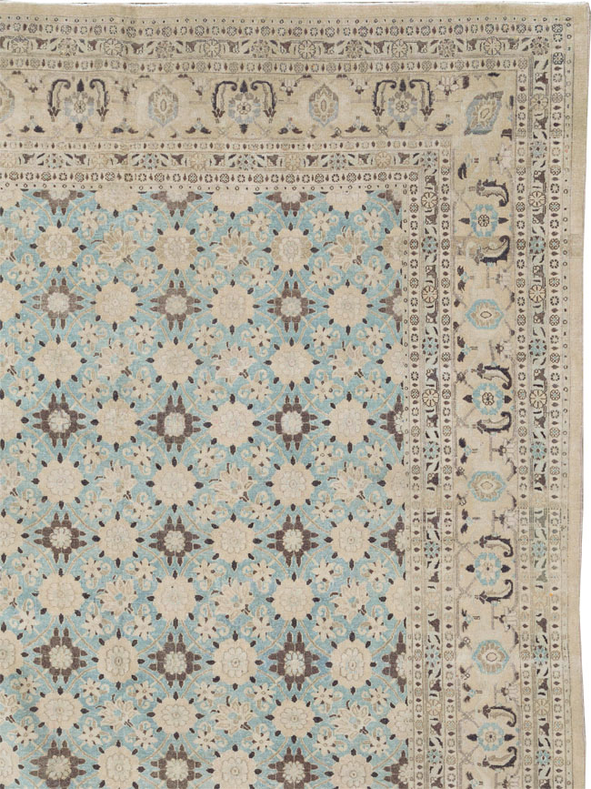 Vintage Persian Mashad Square Carpet, No.27004 - Gss