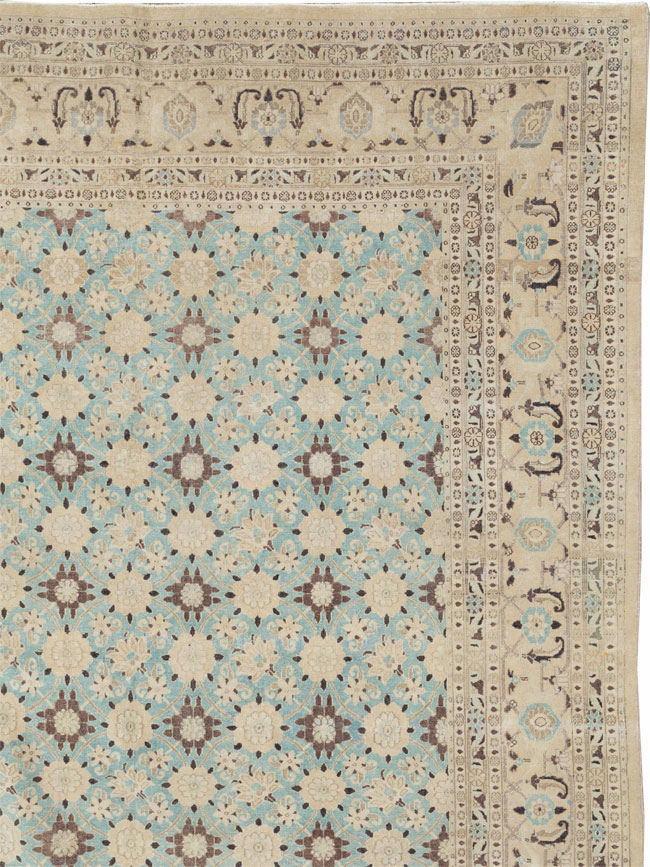 Vintage Persian Mashad Square Carpet, No.27004 - Gss