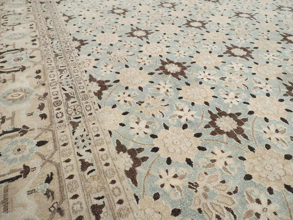 Vintage Persian Mashad Square Carpet, No.27004 - Gss