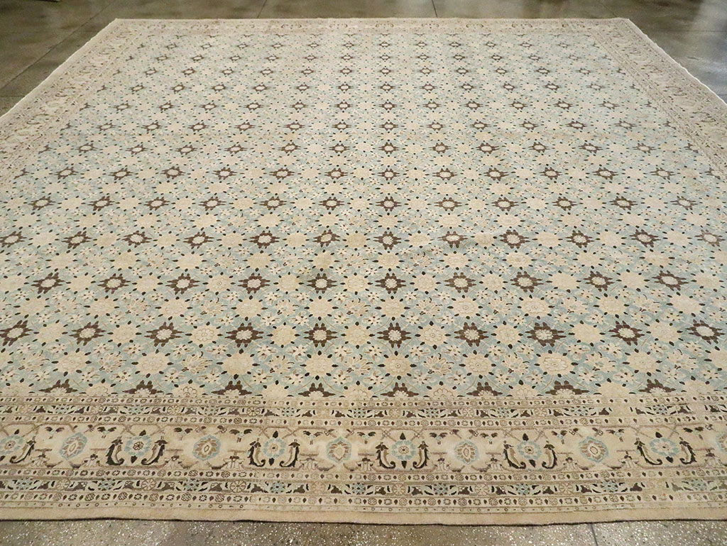 Vintage Persian Mashad Square Carpet, No.27004 - Gss