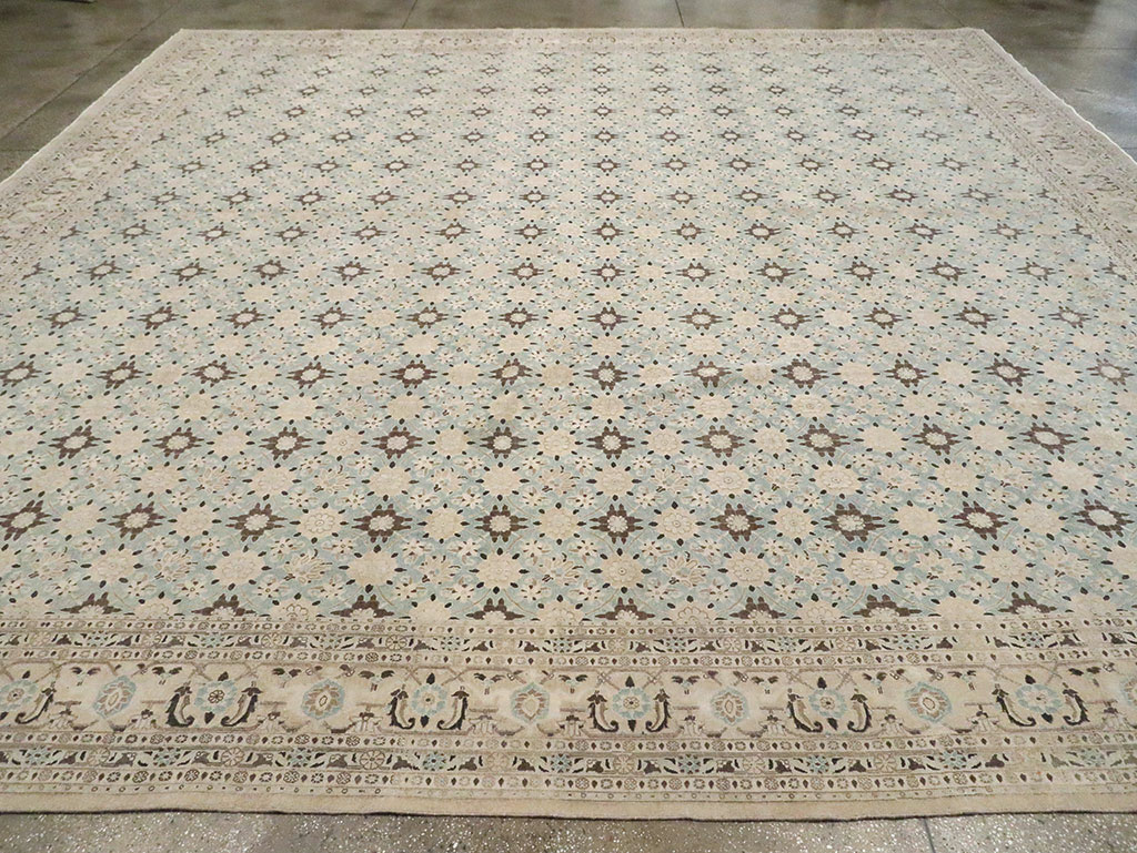 Vintage Persian Mashad Square Carpet, No.27004 - Gss