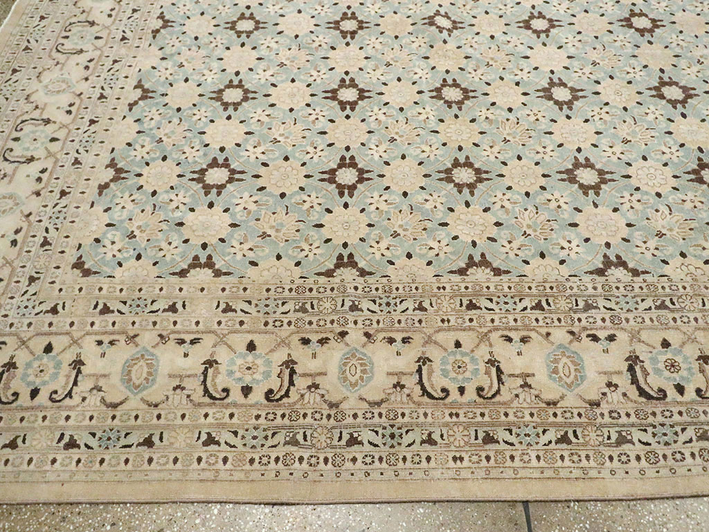 Vintage Persian Mashad Square Carpet, No.27004 - Gss