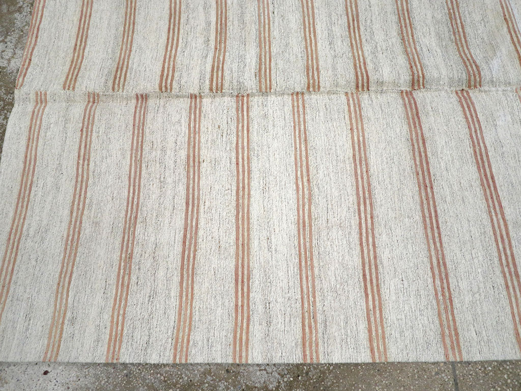 Vintage Turkish Flatweave Kilim Accent Rug, No.27007 - Gss