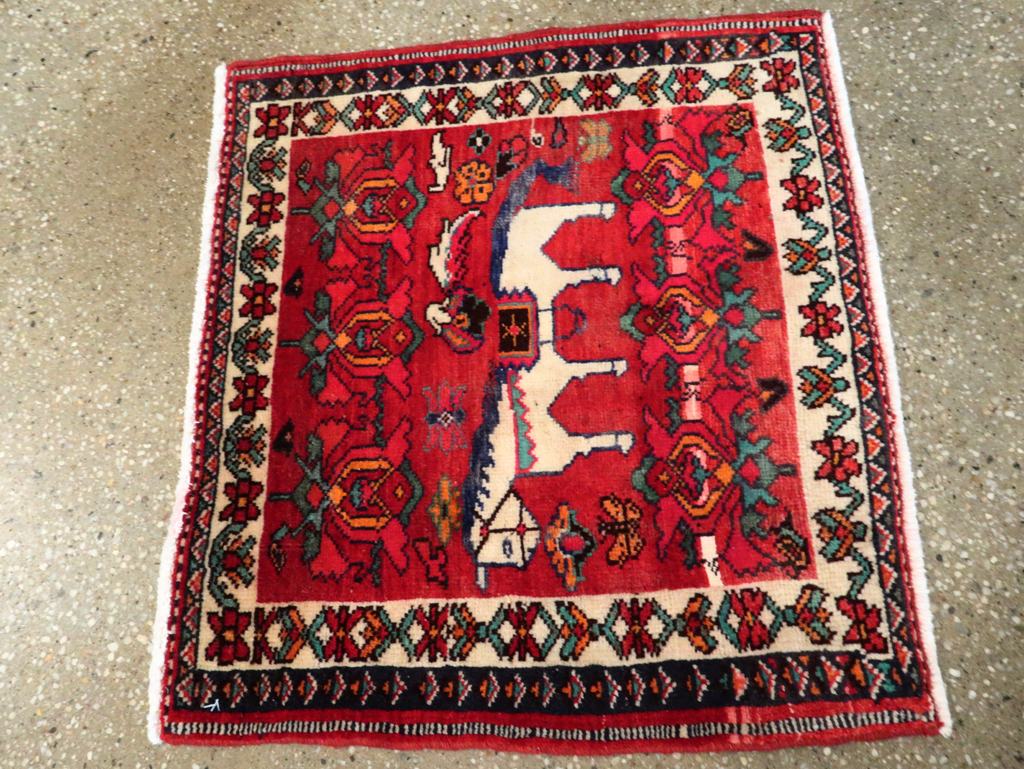 Vintage Persian Hamadan Pictorial Rug, No.27048 - Gss
