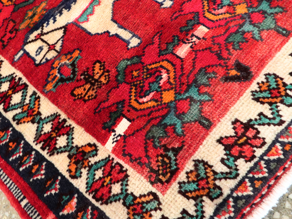 Vintage Persian Hamadan Pictorial Rug, No.27048 - Gss