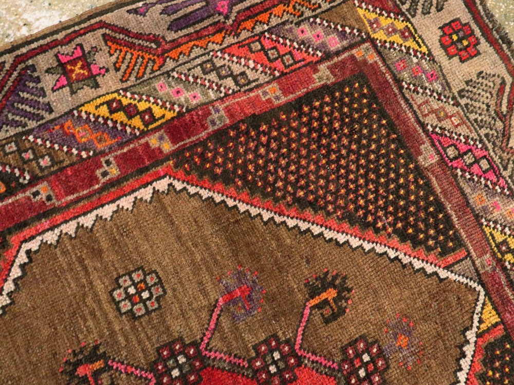 Vintage Persian Kurd Gallery Rug, No.27072 - Gss