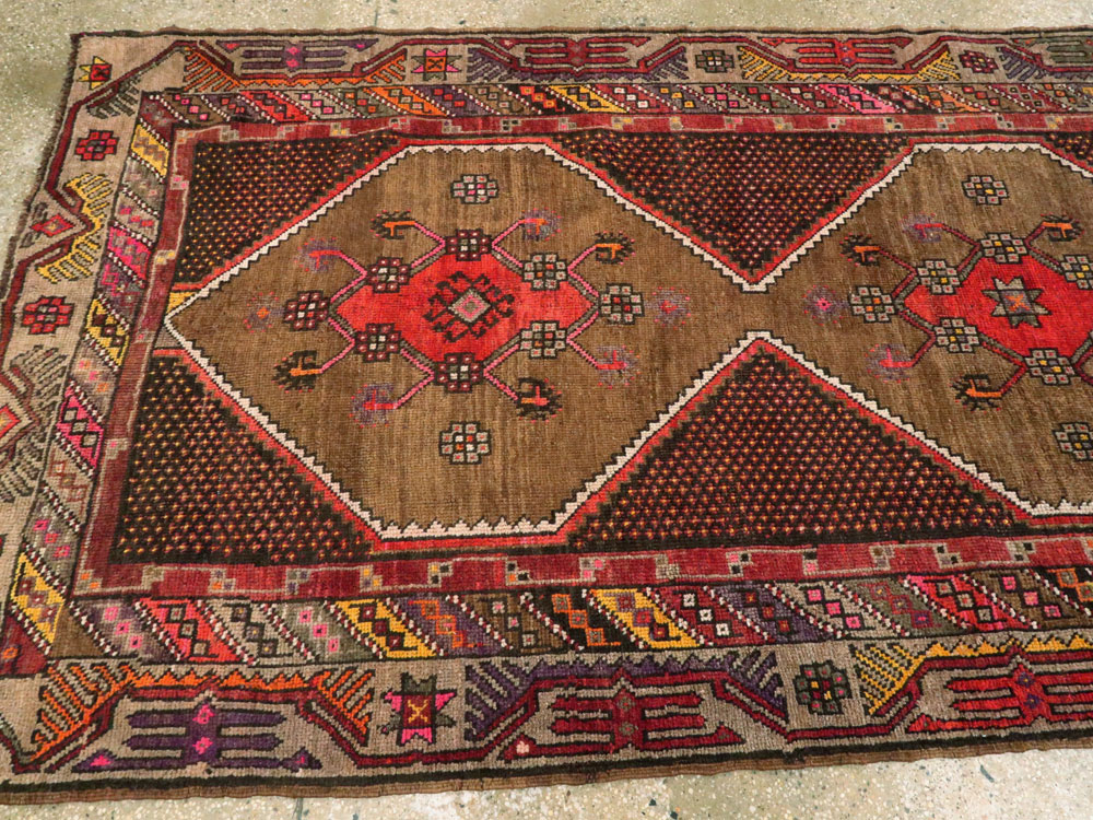 Vintage Persian Kurd Gallery Rug, No.27072 - Gss