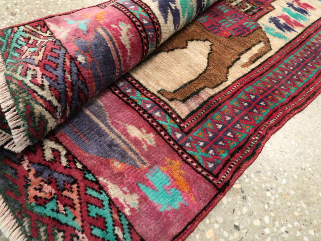 Vintage Persian Baluch Pictorial Rug, No.27105 - Gss