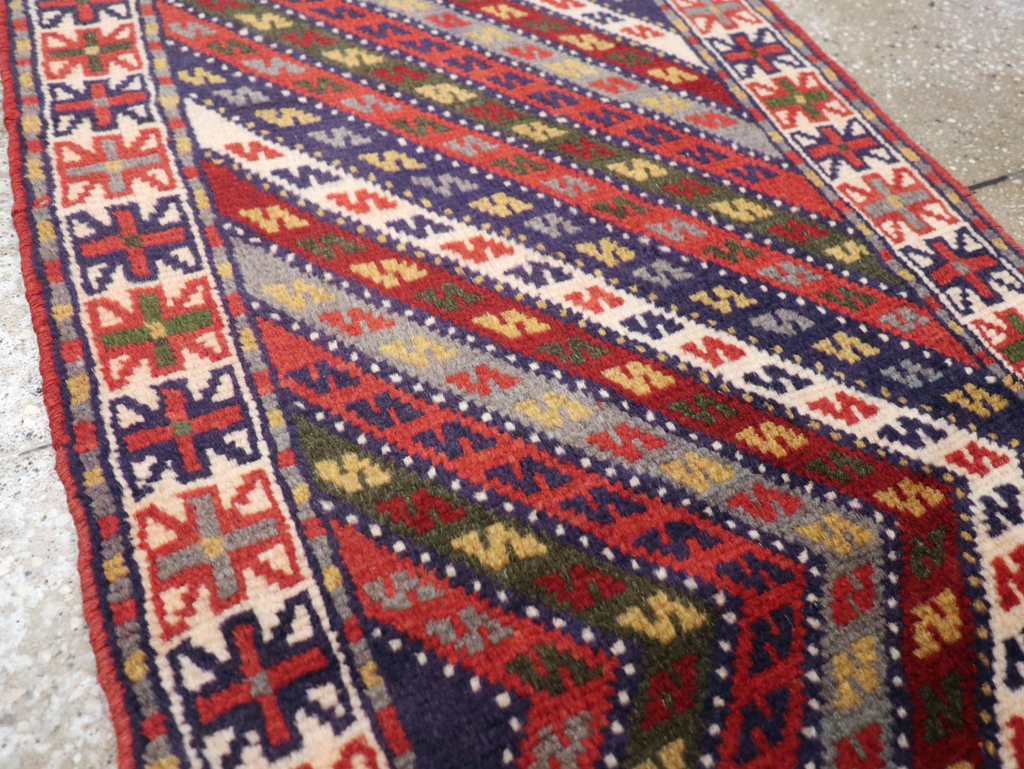 Vintage Persian Shiraz Small Runner, No.27109 - Gss