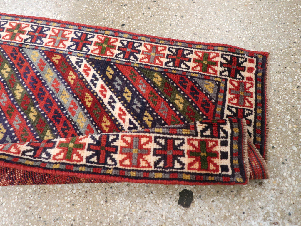 Vintage Persian Shiraz Small Runner, No.27109 - Gss