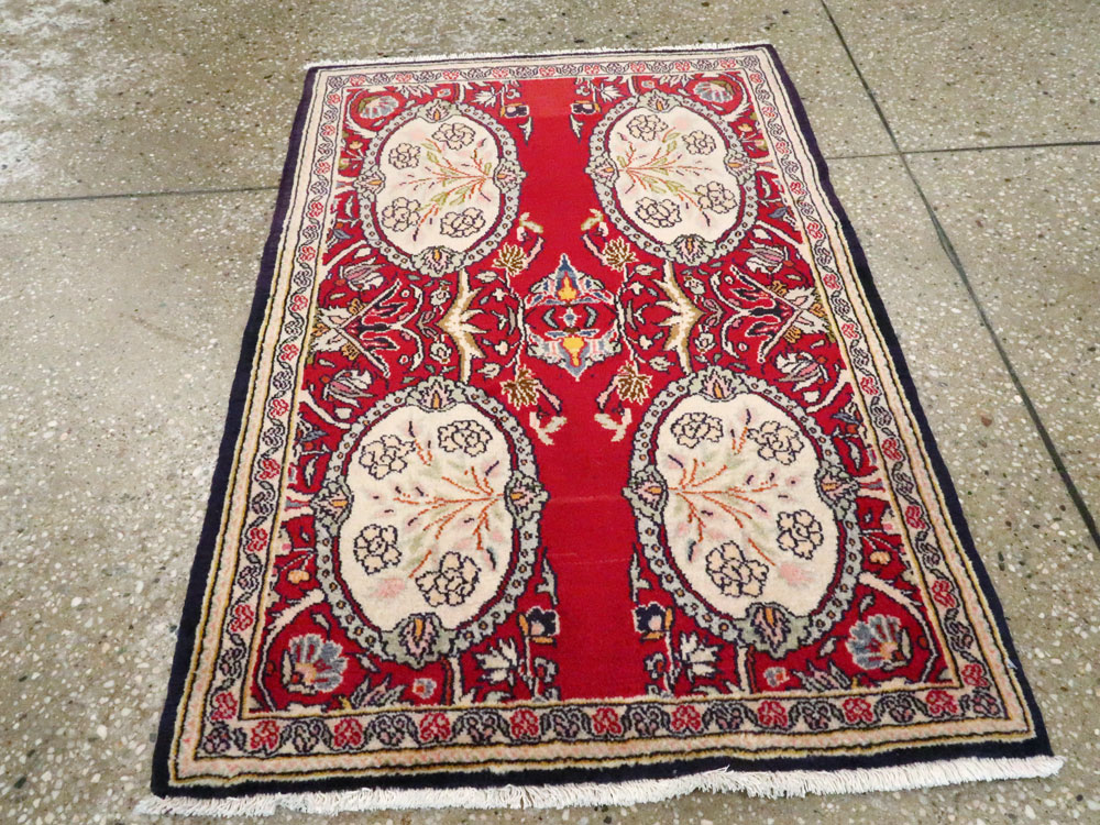 Vintage Persian Quom Rug, No.27113 - Gss