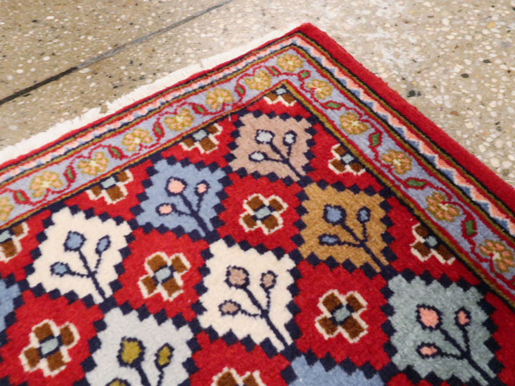 Vintage Persian Kashan Throw Rug (Pair: 2 of 2), No.27116 - Gss