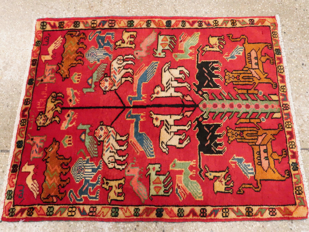 Vintage Persian Pictorial Hamadan Rug, No.27117 - Gss